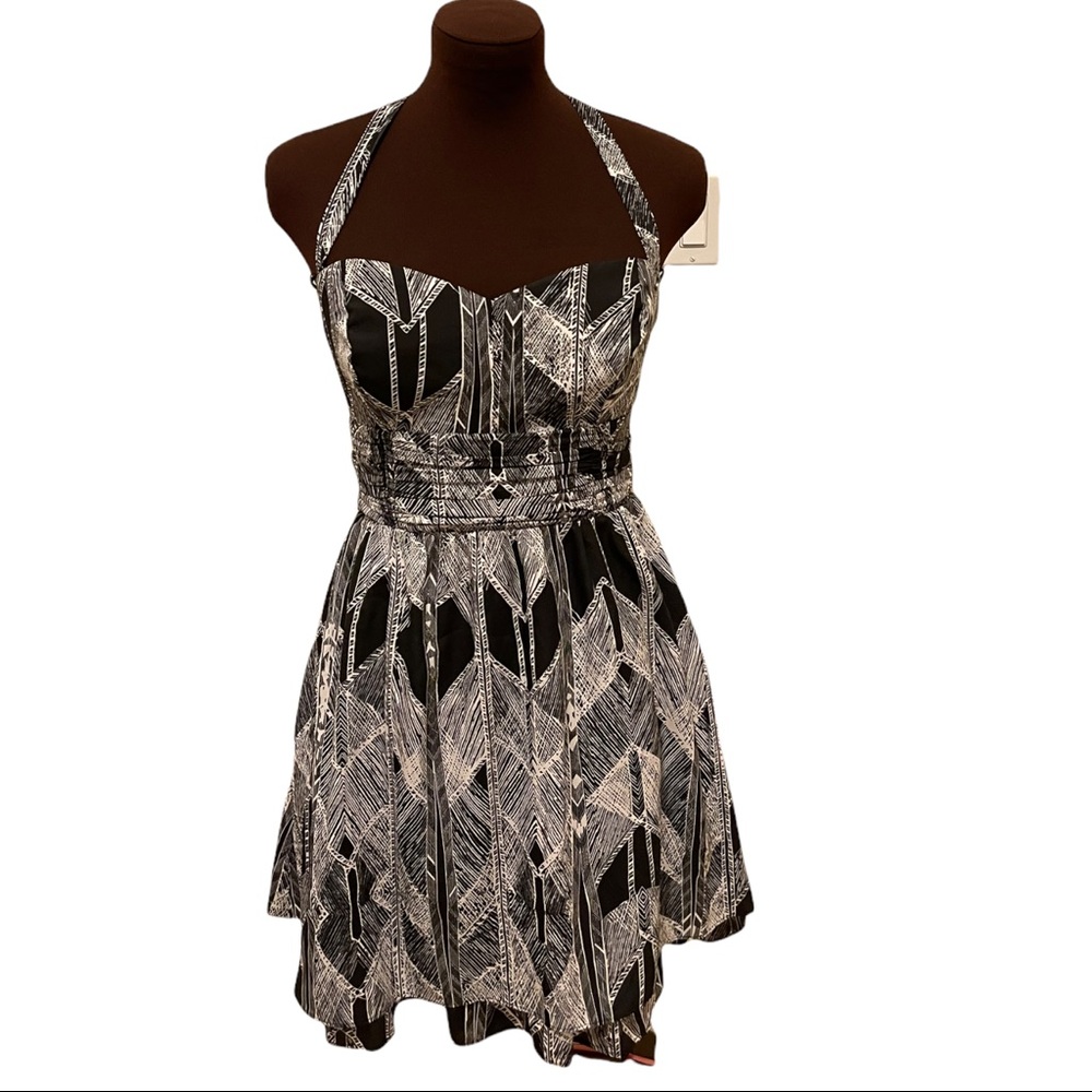 NWT Guess Veronica Chevon halter black and white dress